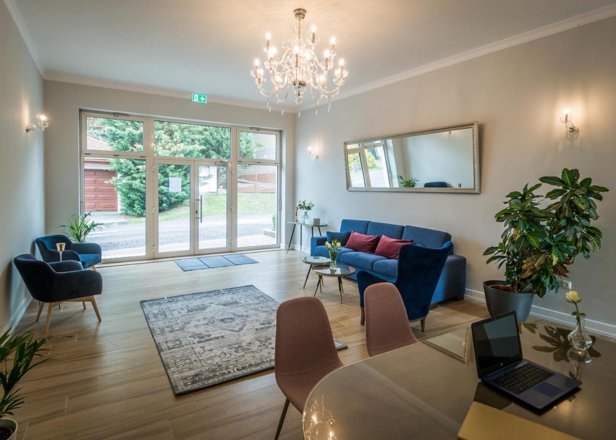 Am Kastiel Penzion Rimavská Sobota Extérieur photo