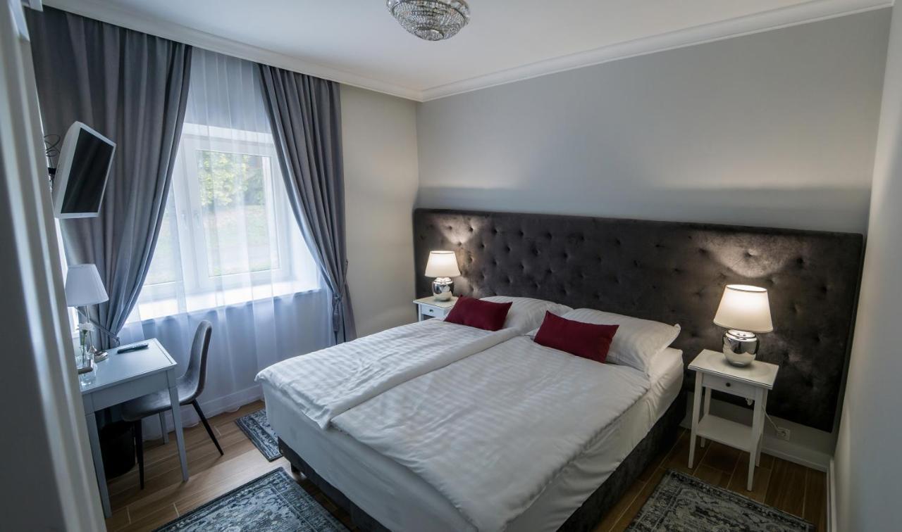 Am Kastiel Penzion Rimavská Sobota Extérieur photo